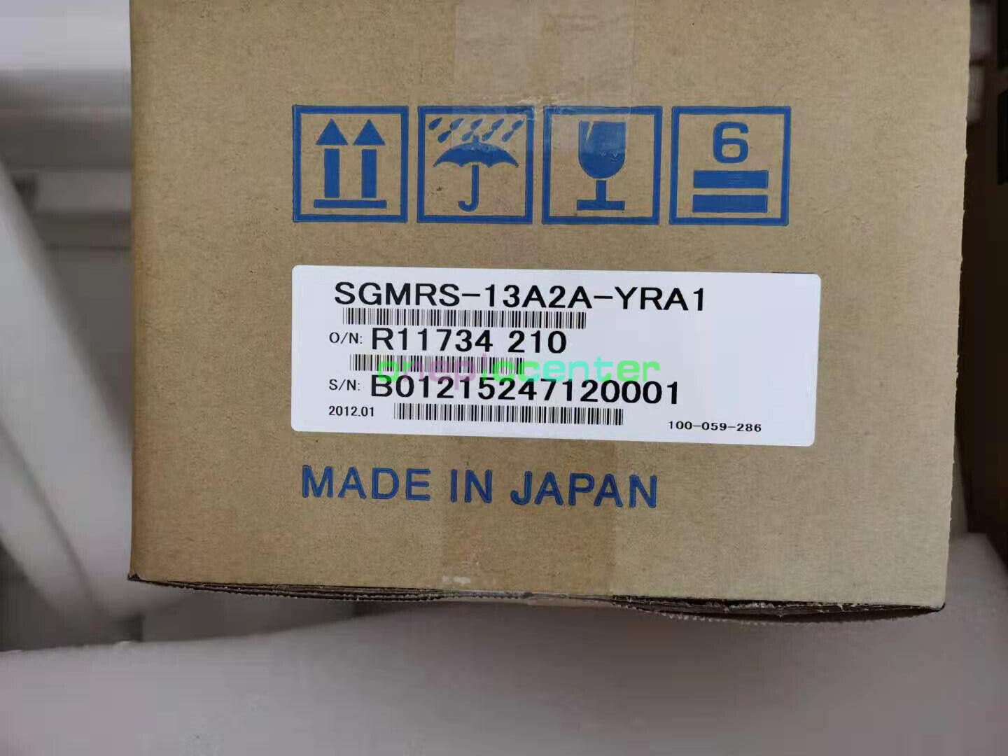 1PC New Yaskawa SGMRS-13A2A-YRA1 Servo Motor SGMRS13A2AYRA1