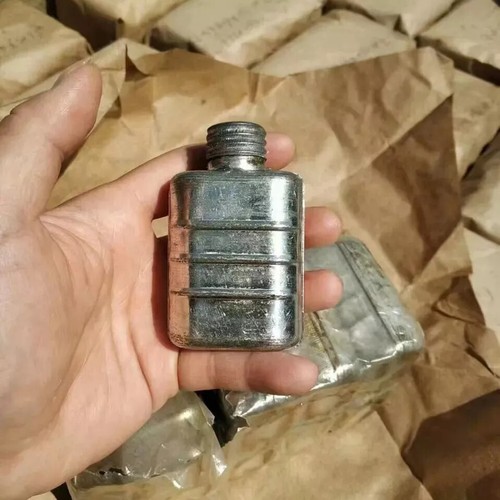 GENUINE ORIGINAL Vietnam War Chinese Army Type 56 OILER OIL BOX
