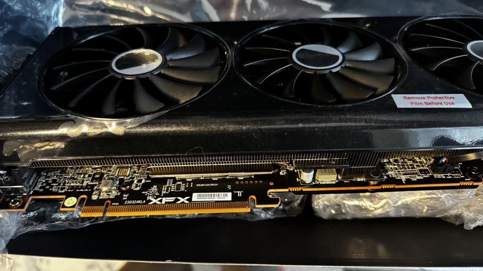 XFX Speedster QICK 319 Radeon RX 7700 XT Black Edition 12GB GDDR6 Graphics Card - Image 4 of 4