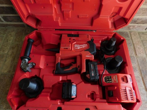 MILWAUKEE 2633-22HD M18 2" TO 3" PROPEX EXPANSION TOOL