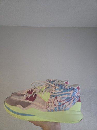 Size 13 - Nike Kyrie Infinity 1 World 1 People - Soft Pink