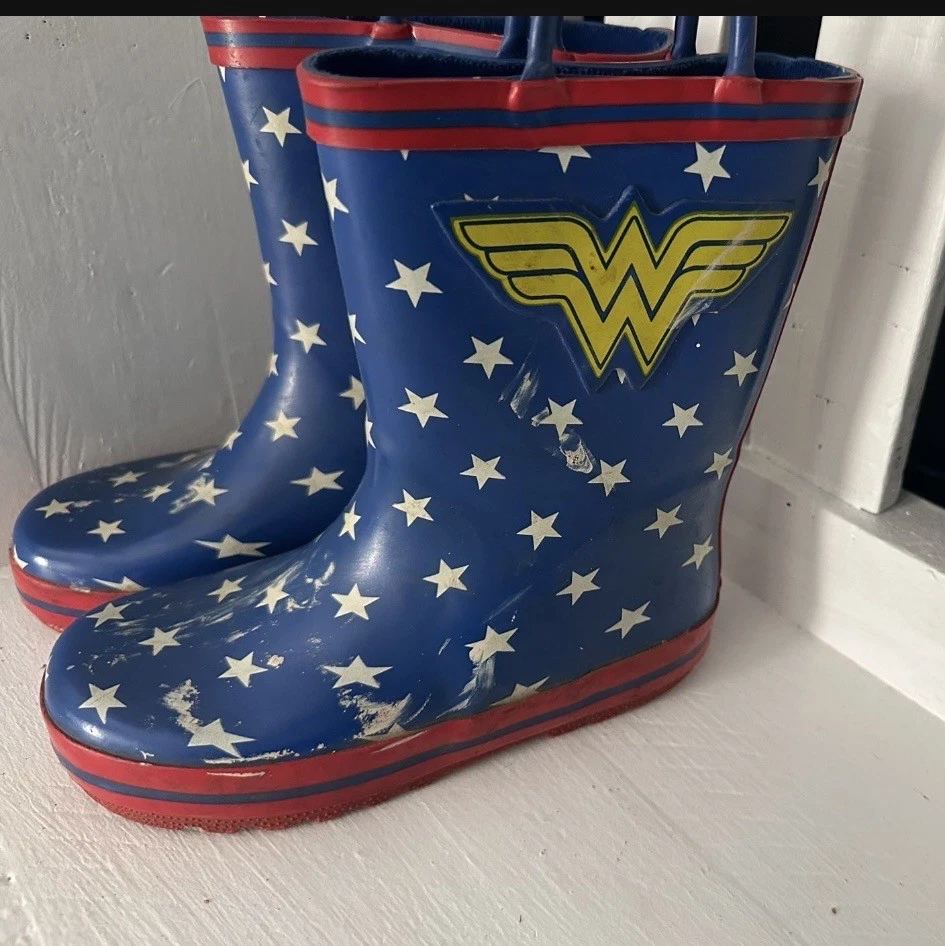WONDER WOMAN  DC Comic Girl  Toddler 🌺  Rain Boots 10C - Image 2 of 4
