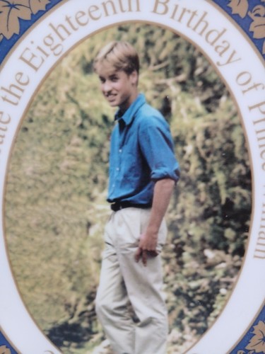 Royal Worcester Prince William 18th Birthday Teller Limited Edition 2000 British - Bild 3 von 9