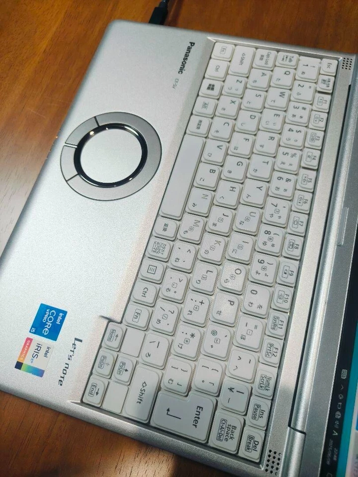 Panasonic Let's note CF-SV1 Intel Core i5 Netbooks 12.1 in 256GB 16GB Win 10 Pro - Image 4 of 4