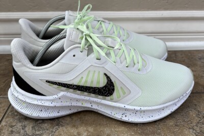 difference between downshifter 10 and 11