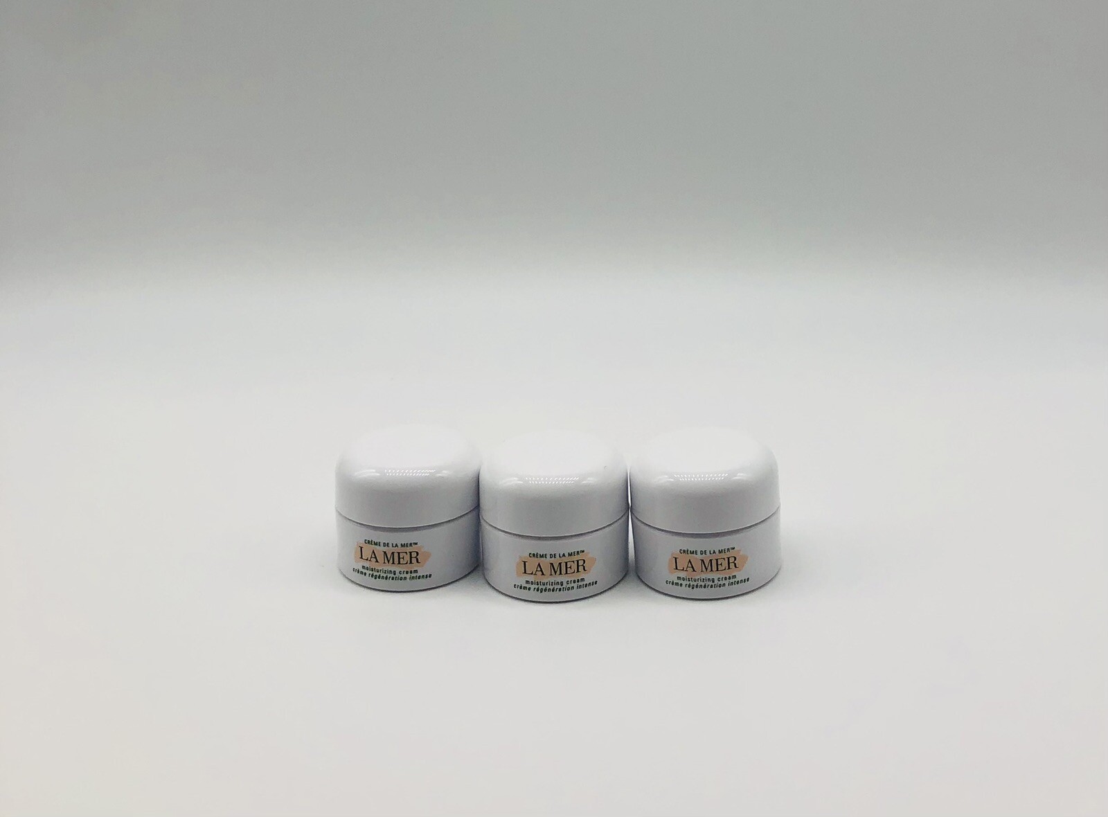 La Mer Cream De La Mer Moisturizing Cream 0 35oz 10ml 3x3 5ml la-mer-cream-de-la-mer-moisturizing-cream-0-35oz-10ml-3x3-5ml