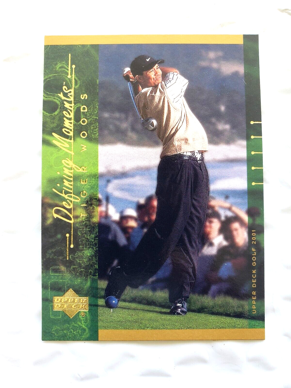 2001 Upper Deck - Defining Moments - Tiger Woods - Nice Card # 124 - III