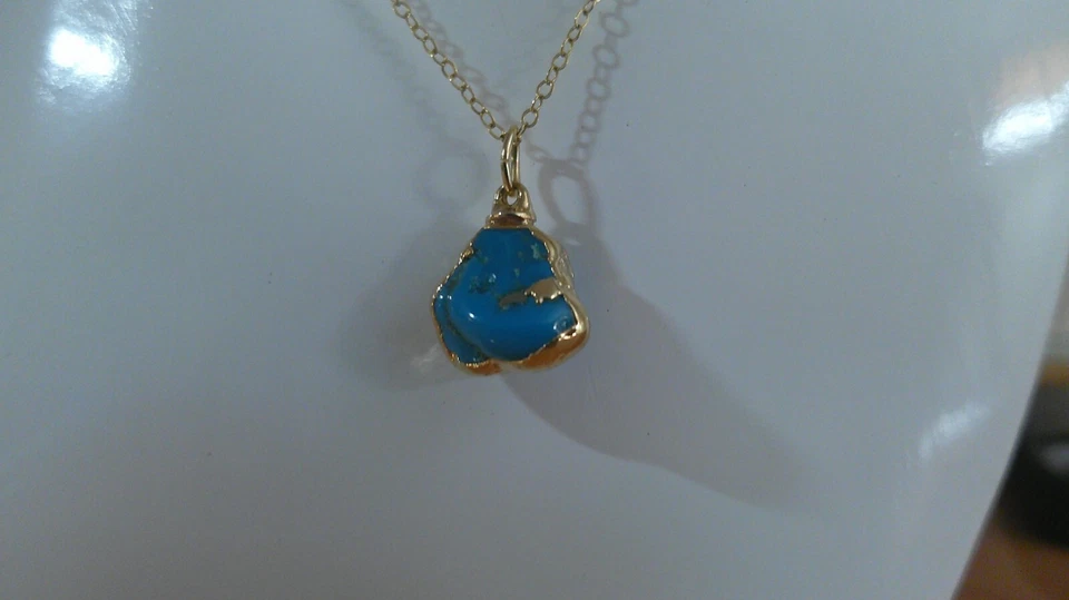 Collar de piedra turquesa real - 1/20 relleno de oro de 12kt, cadena de 16", delicadas gemas Foto 2 de 4