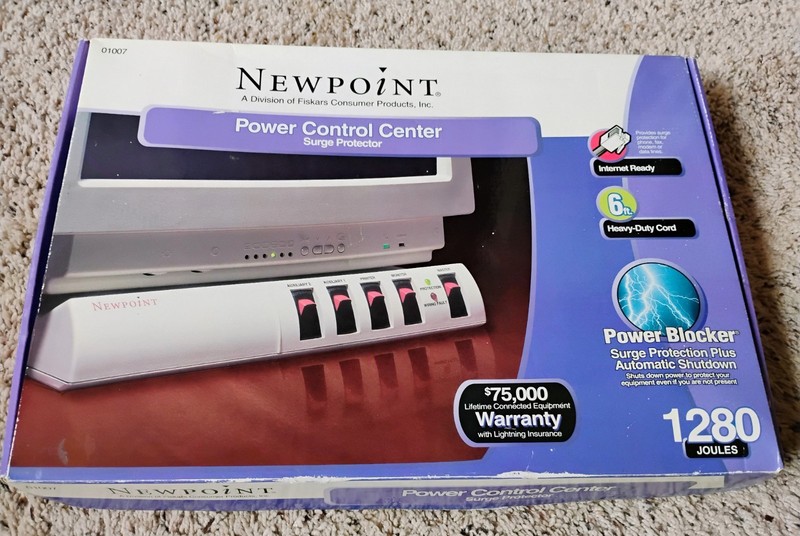 Newpoint 1280 Joules Power Control Center / Surge Protector #01007