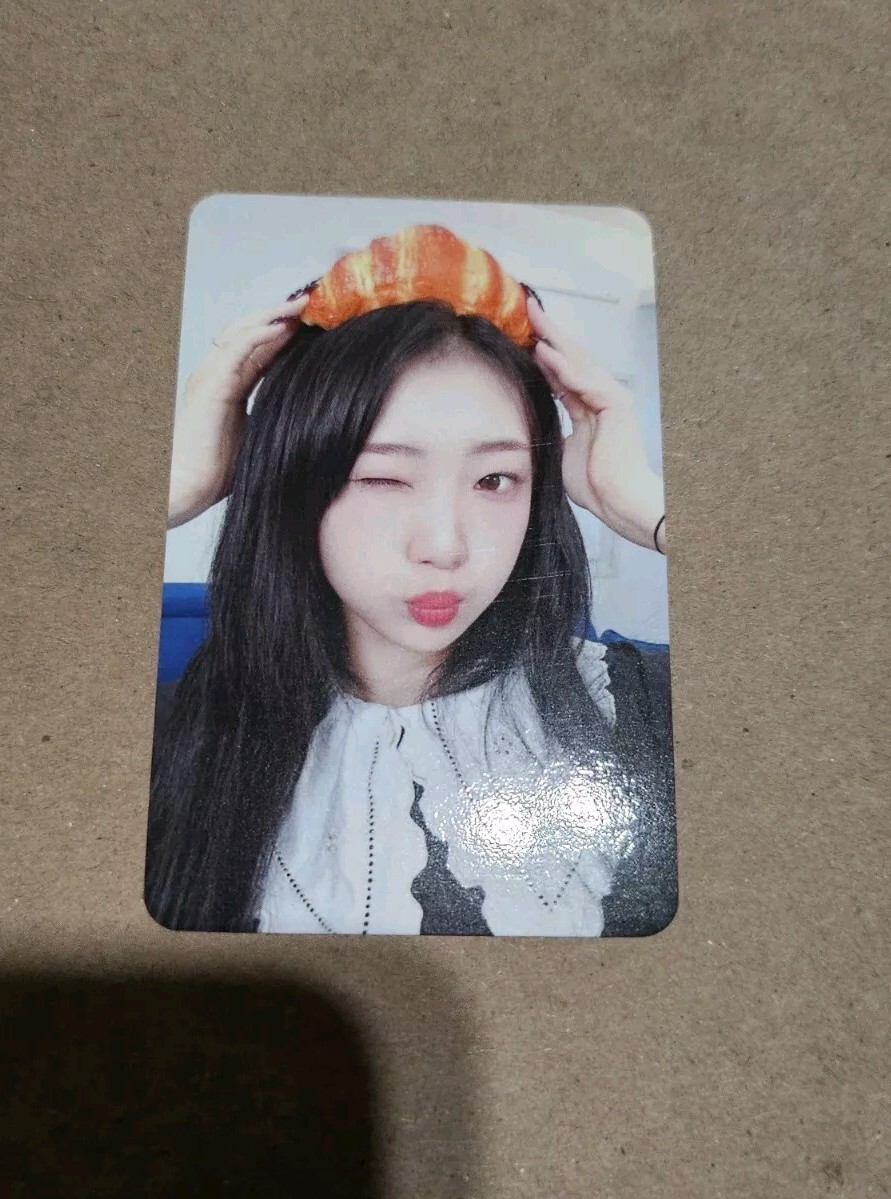 loona　FCメッセージカード　ヨジン Loona Loossemble Yeojin Cokodive Lighstick Croissant Photocard Pob