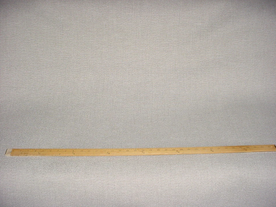 7Y Brunschwig et Fils BF10672 Lords Linen Silver Weave Upholstery Fabric - Image 4 of 4