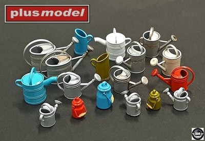 Plus Model 3D Water Receptacle Gießkannen Wasserbehälter 18 Stück 1:35 DP3024