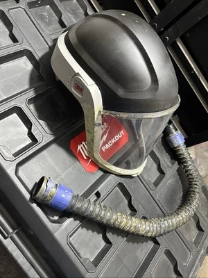 3m VERSAFLO M306 SERIES HELMET Versaflo Air Fed Regulator Face Shield Respirator - Image 1 of 4