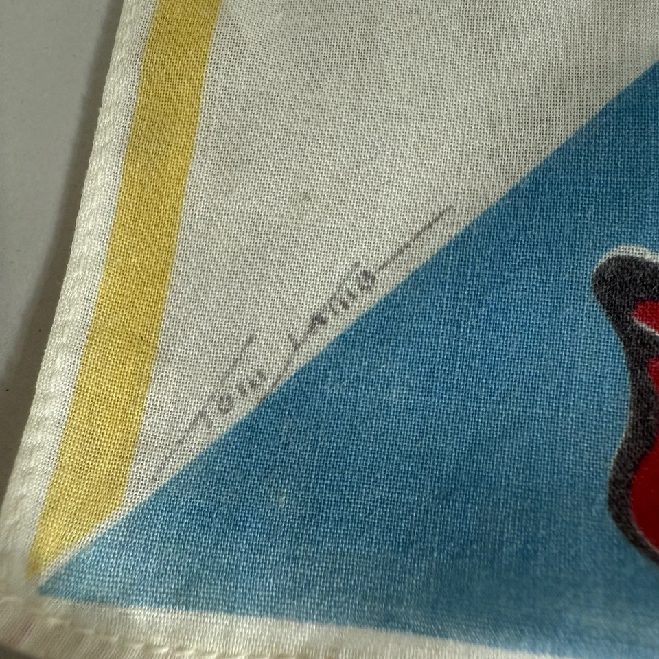 Pañuelo infantil colorido vintage firmado por Tom Lamb estación de pato QUAK Foto 3 de 4