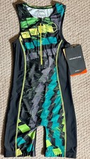 NWT Zone3 Kids Adventure Trisuit Medium Junior Triathlon Suit Black Green Zip