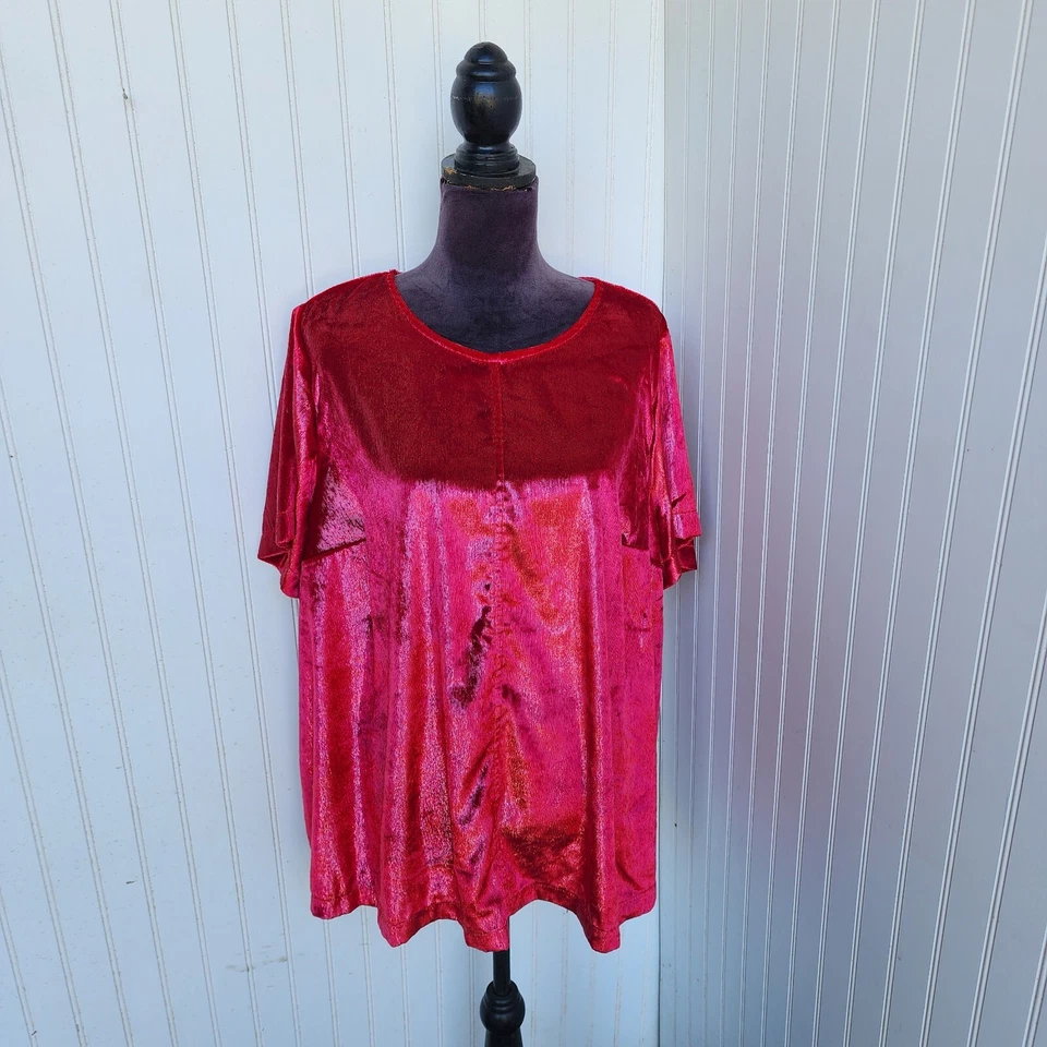 Top Lane Bryant para mujer rojo brillante vacaciones manga corta terciopelo suave talla grande 22 Foto 4 de 4