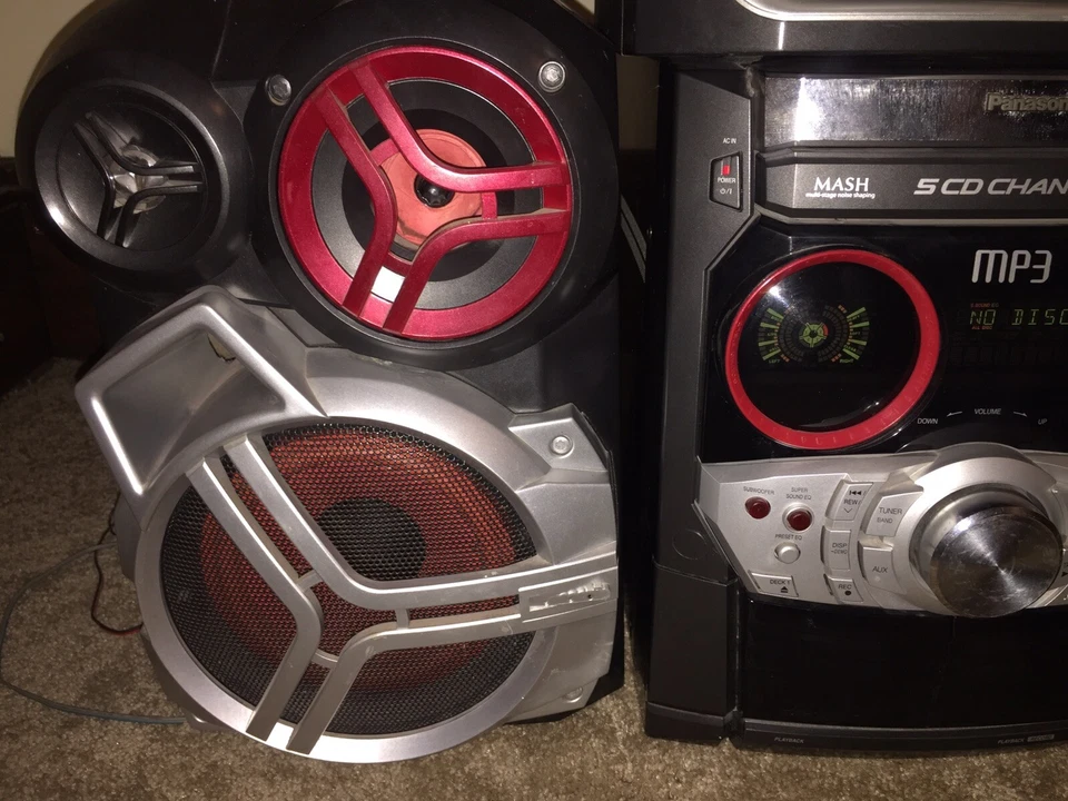 Panasonic CD Stereo System 5 CD Changer SA-AK520 267WATT - Image 2 of 4