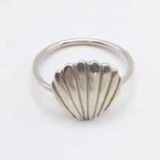 Sterling Silver 925 Thin Scalloped Sea Shell Nautical Mermaid Ring Size 7.75