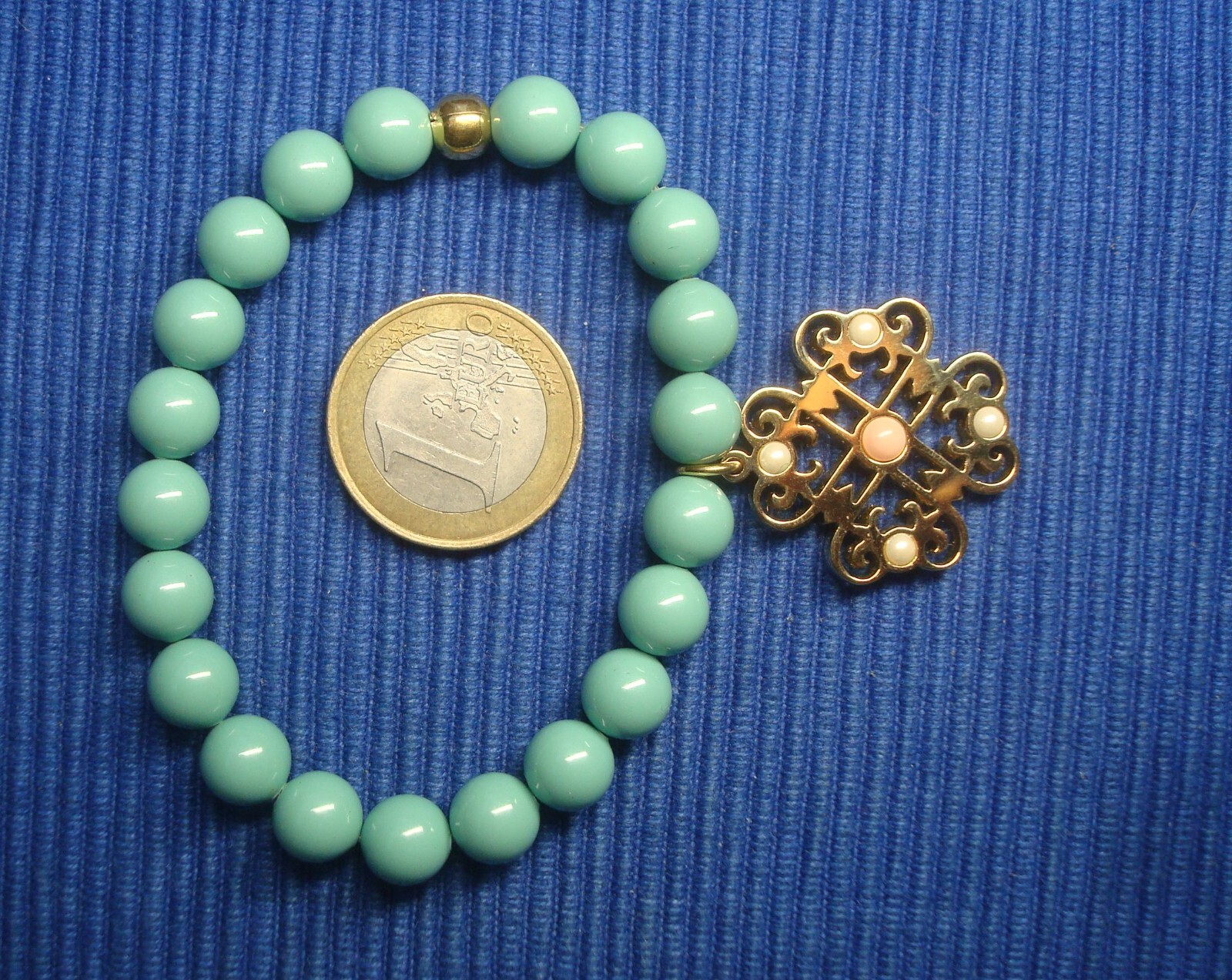 Bracelet plaqué or B26AG avec breloques perles vert bleu pour l'été