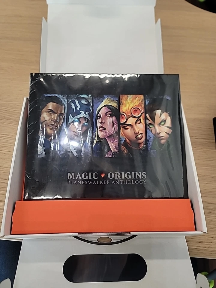 MTG Magic The Gathering Planeswalkers Anthology Box Set 2015 SDCC Exclusive - Image 2 of 4