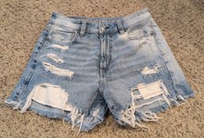 American Eagle Mom Short Women's Size 2 Jean Denim Distressed Faded Wash Pockets