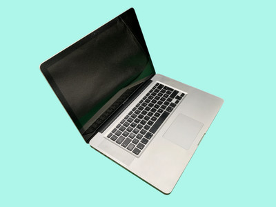 MacBook Pro A1286 15'' Early 2011 (i7-2635QM, No RAM, No HDD) FAULTY, UNTESTED