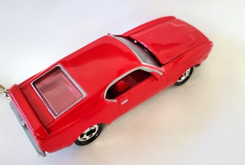 Keychain 1971 Ford Mustang Mach 1 Red James Bond 007 Diamonds '71 Rare Key Chain - Picture 7 of 7