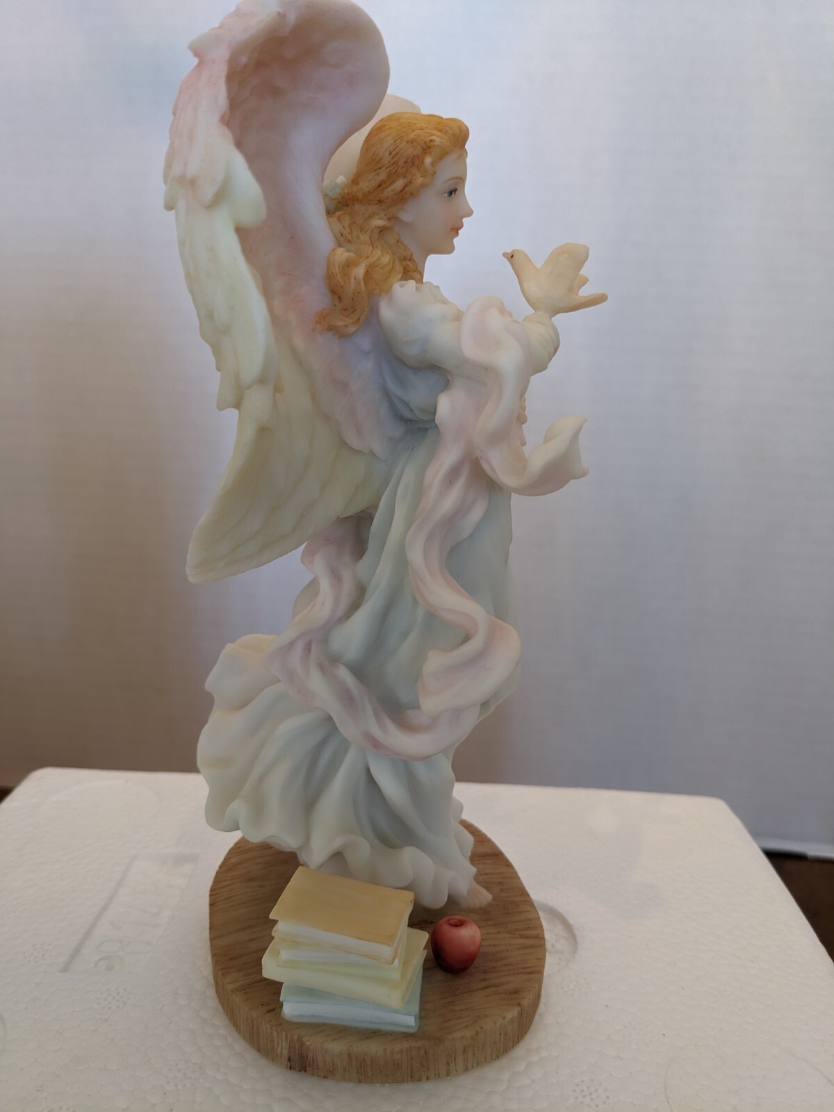 Seraphim Classics Katherine "Angel of Knowledge" Roman Inc Figurine NOS