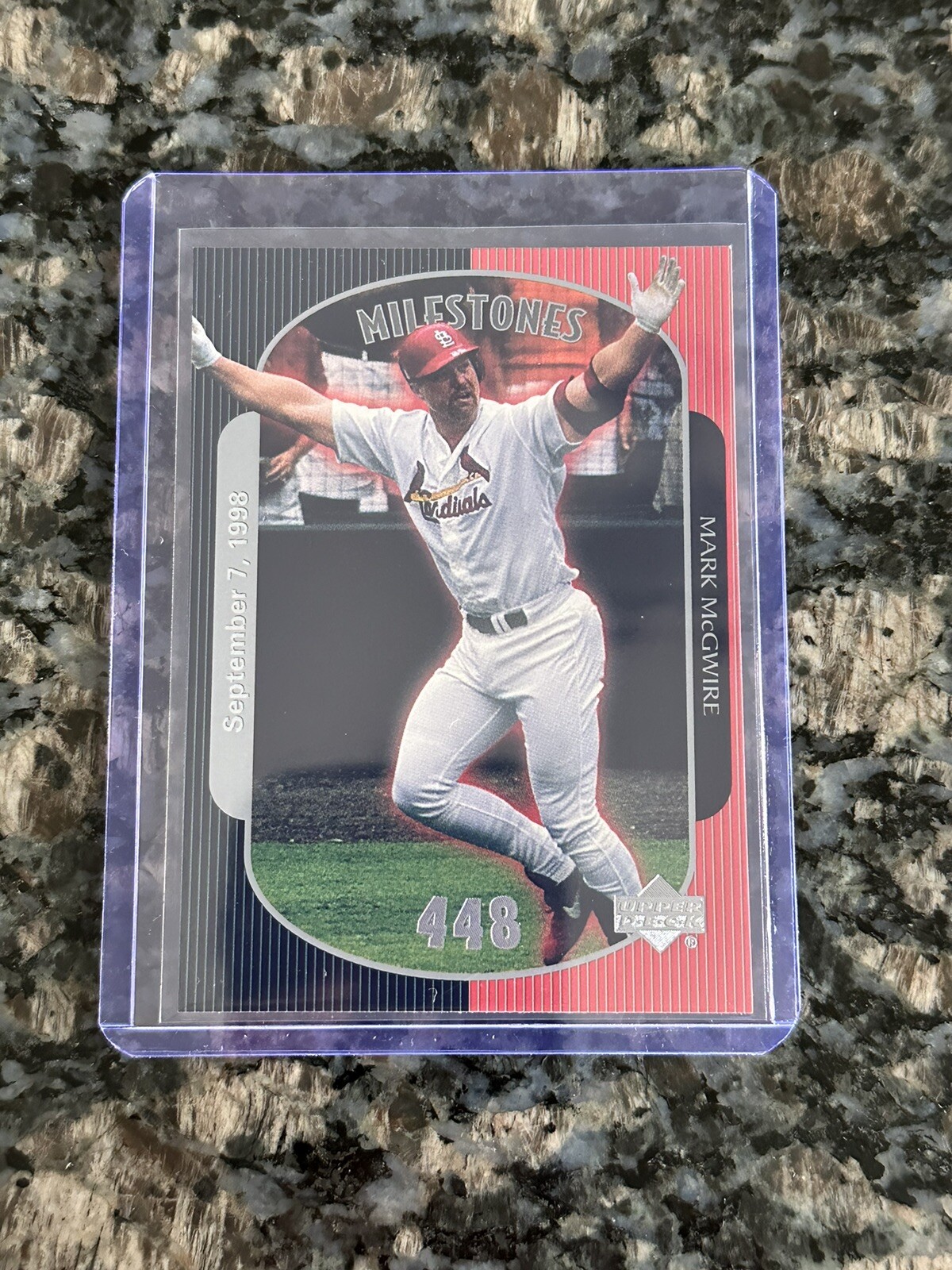 1999 Upper Deck Mark McGwire 500 Home Run Gold Mark McGwire 23