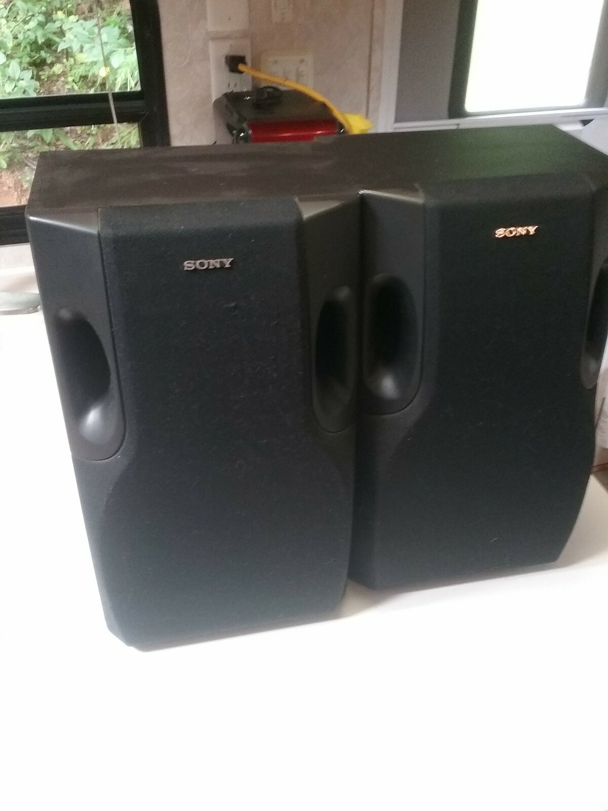 jamo d115 speakers