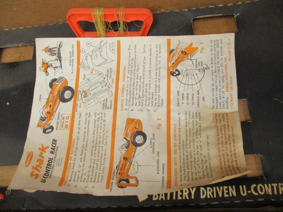 Vintage Remco Shark Battery Powered Indy Tether Car  with Box - Image 2 of 4