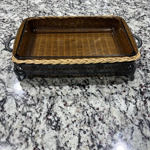Vtg Silver Plated Footed Serving & Wicker Insert With Pyrex Serving Dish 232