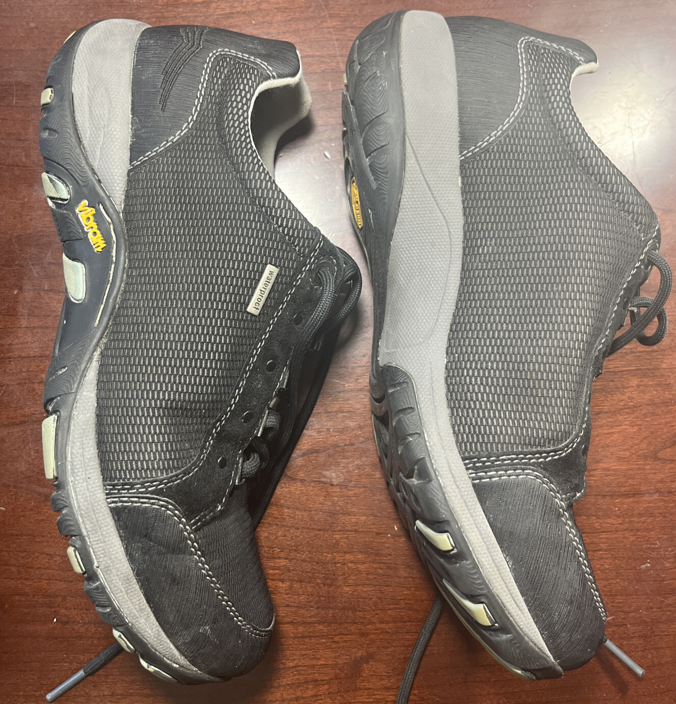 dansko peggy sneaker