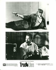 Arnold Schwarzenegger True Lies 1994 Original Press 8X10 photo movie still
