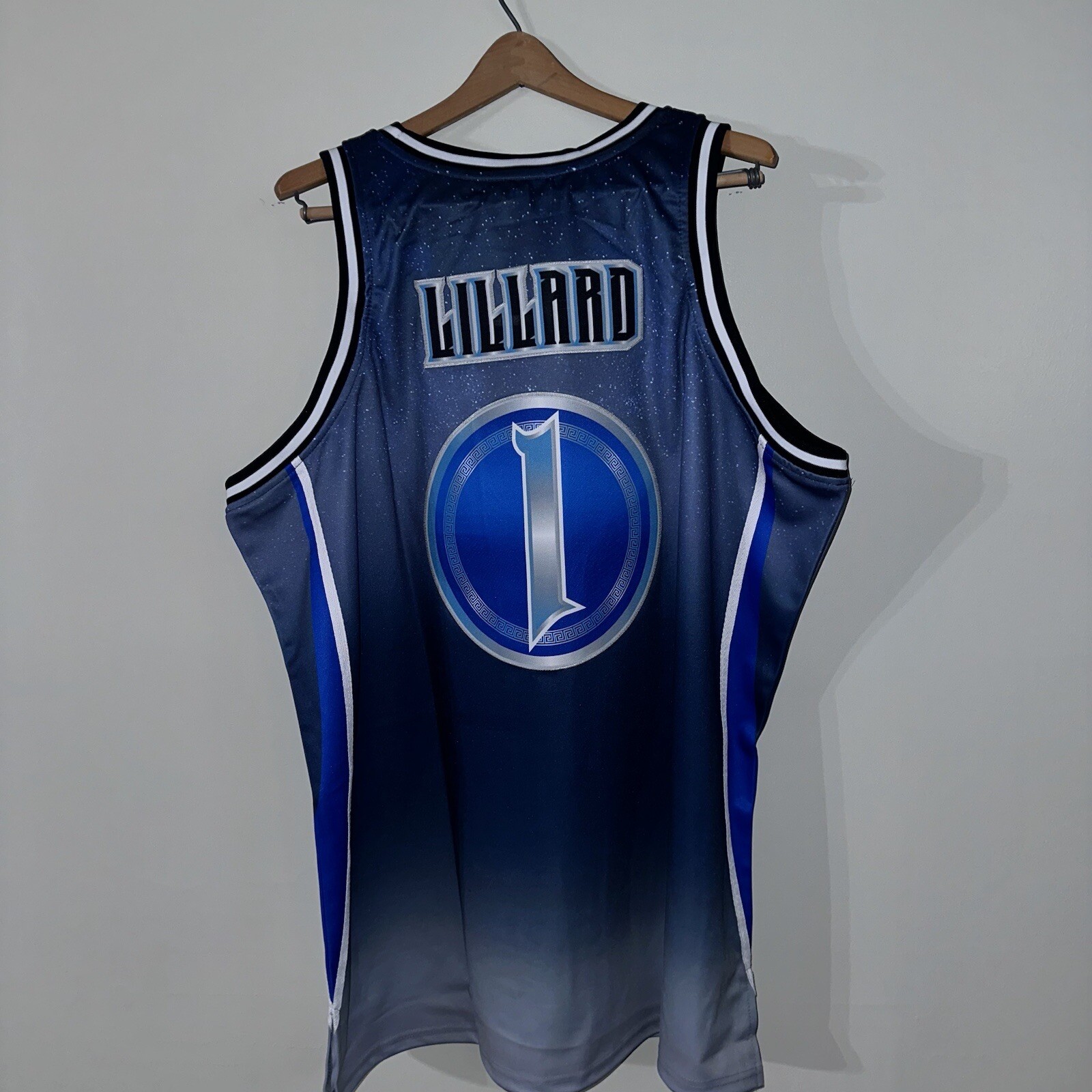 Picture 4 of 6