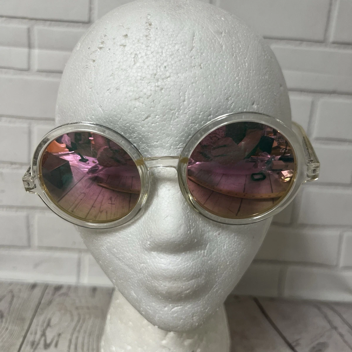 Juicy Couture Pink Round Sunglasses for Women for sale | eBay display picture 2