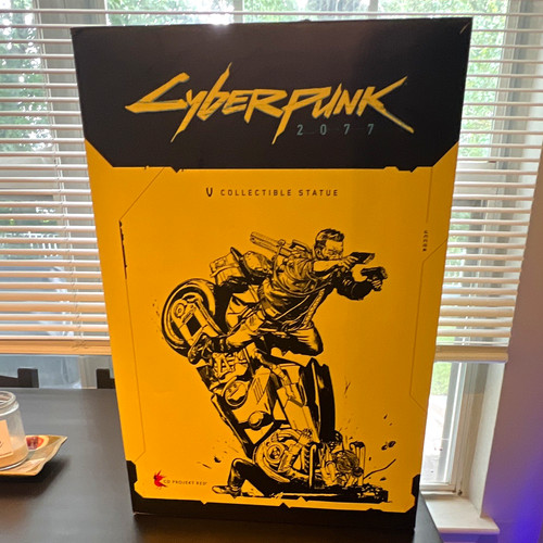Cyberpunk 2077 V Statue Collectible Figure