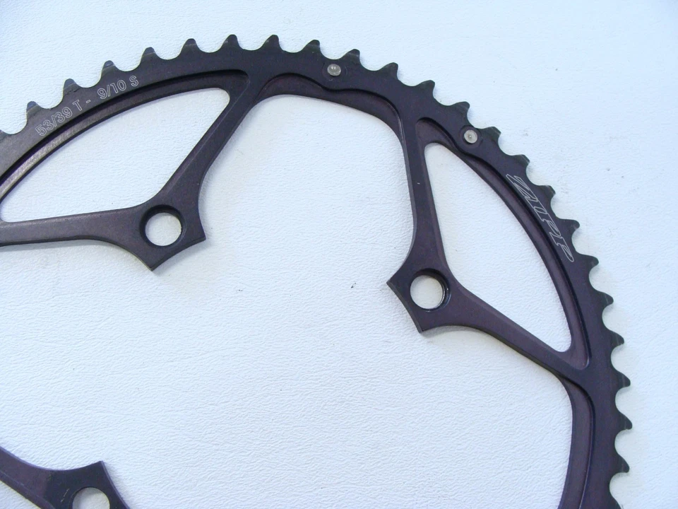 ~ 罕见复古 ZIPP VUMA 四链环 4/110 53T 9/10S VGC - 轻度使用 ~ — 第 2/4 张图片