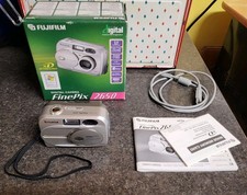 Fujifilm FinePix 2650 Digital Camera TESTED WORKS With Box, Cord, Instructions