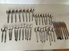 VINTAGE MCM 42 PIECE BLACK TIP WASHINGTON FORGE FLATWARE