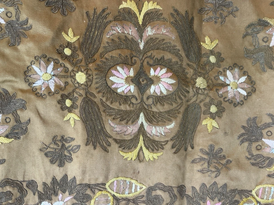 Taie De Coussin En soie brodé Main Fin 18 eme Siècle début 19e Collection Ancien - Photo 2/4