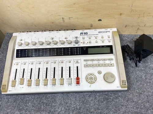 Zoom R16 Portable Recorder Interface Controller Multitrack 3en1 Mobile ...