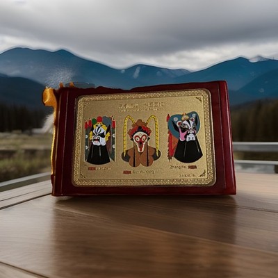 VTG. Chinese Peking Opera Wooden Box Facial Make-Up 24K Plate Jiao Zan Zhang Fei