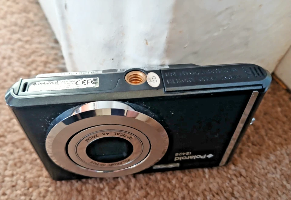 Polarold IS426 early digital camera 4 x zoom untested - Image 4 of 4