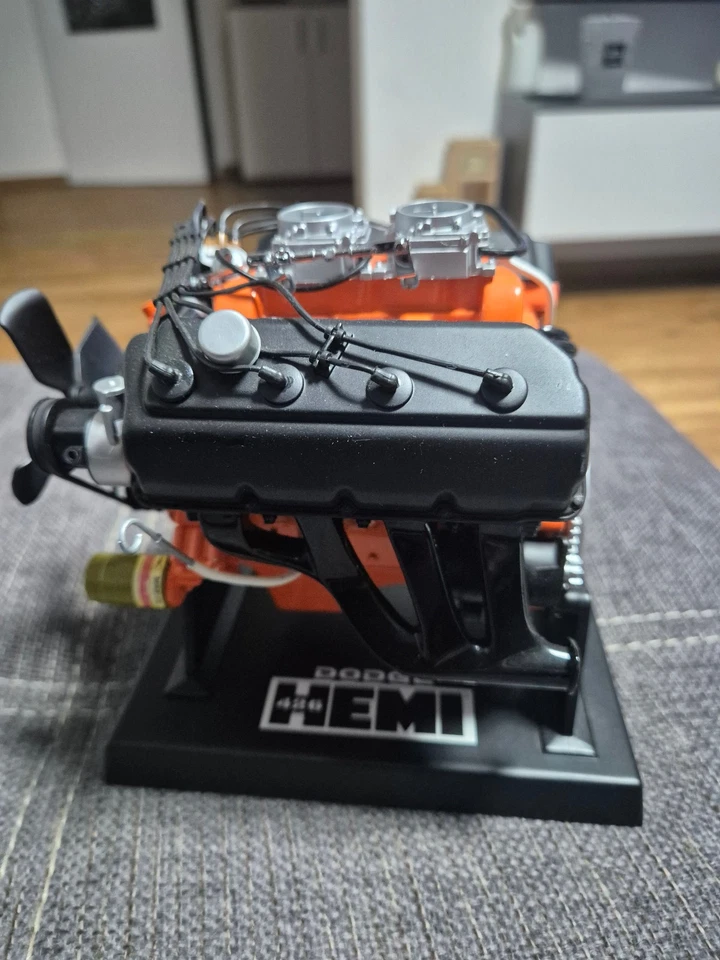 Liberty Classics Inc. 6107 Dodge 426 Hemi Engine 2004 - Bild 3 von 4