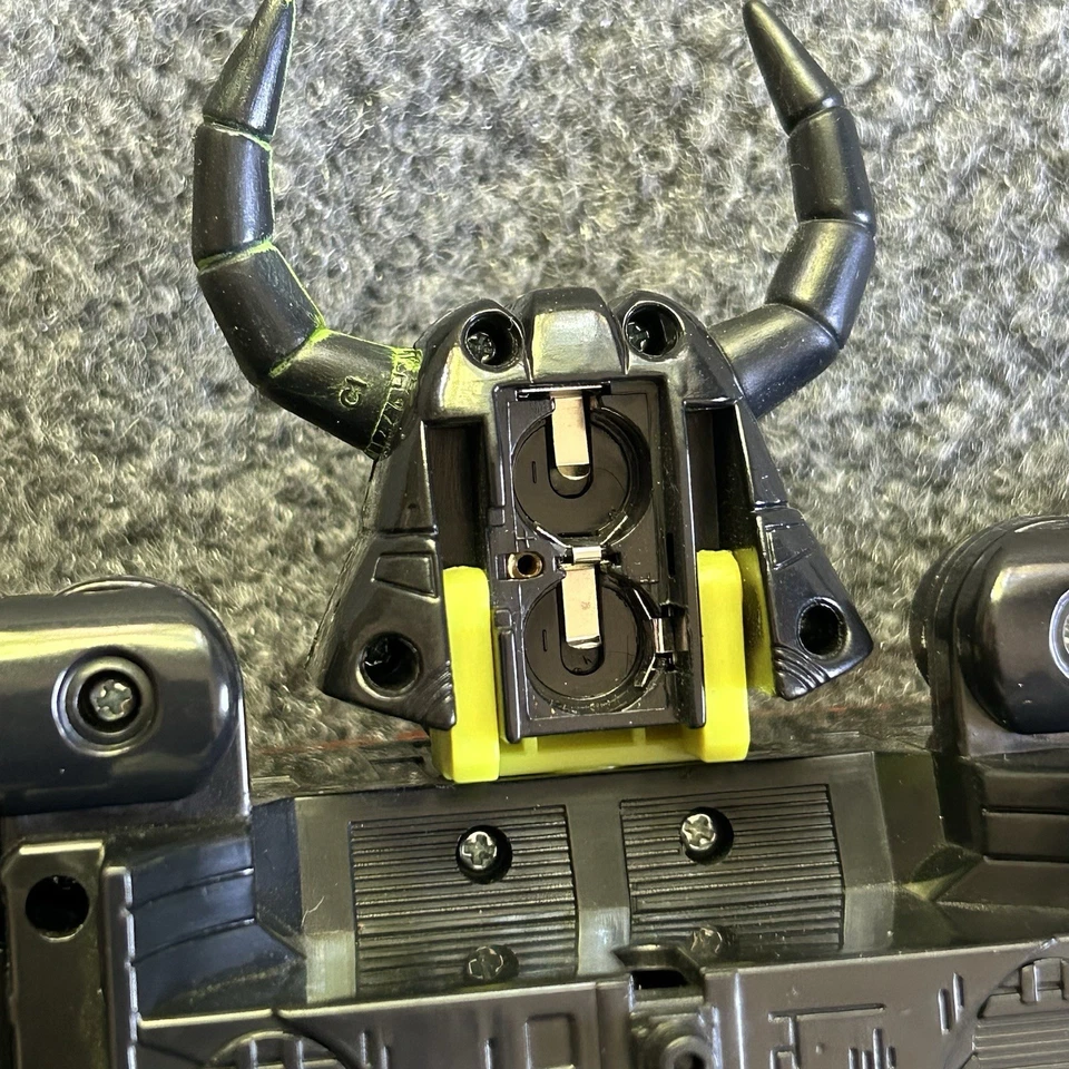 Transformers Unicron Energon Black Supreme Armada  Hasbro Not Complete - Image 3 of 4