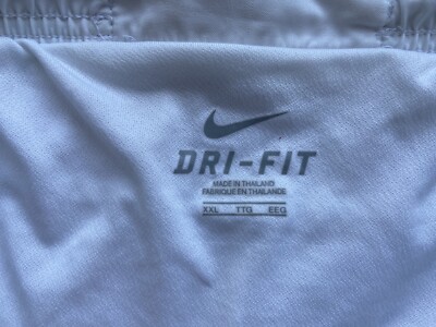 MANCHESTER UNITED 2010 2011 HOME FOOTBALL SOCCER SHORTS NIKE