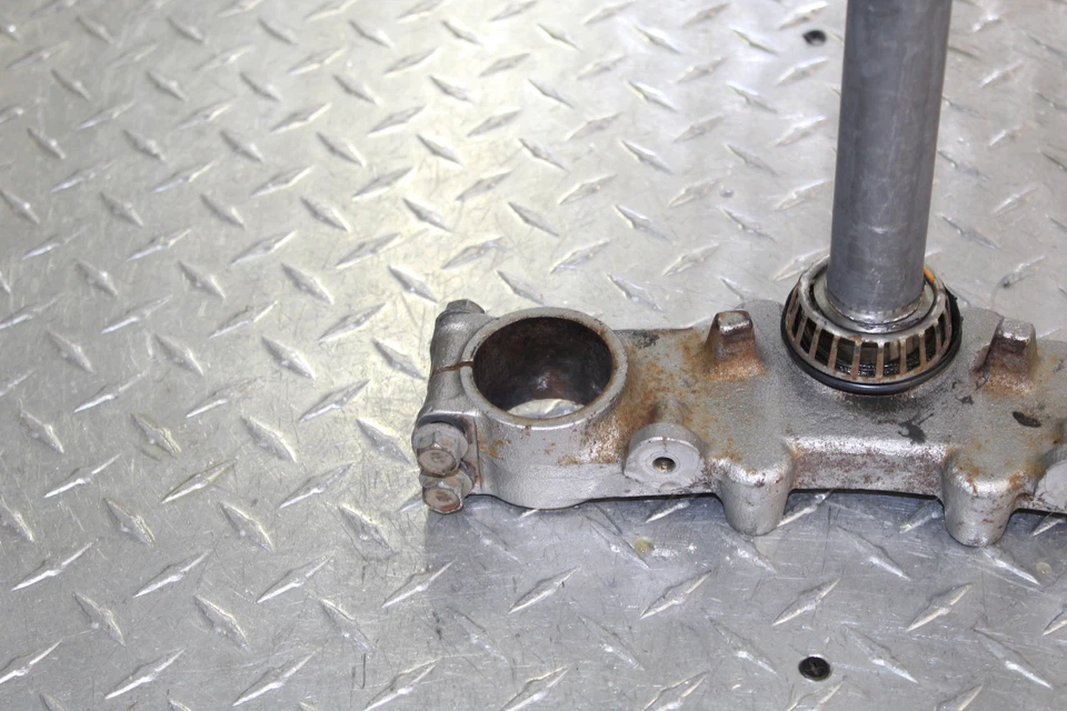 Kawasaki KLR650 2008 horquilla delantera abrazadera triple árbol vástago Foto 2 de 4