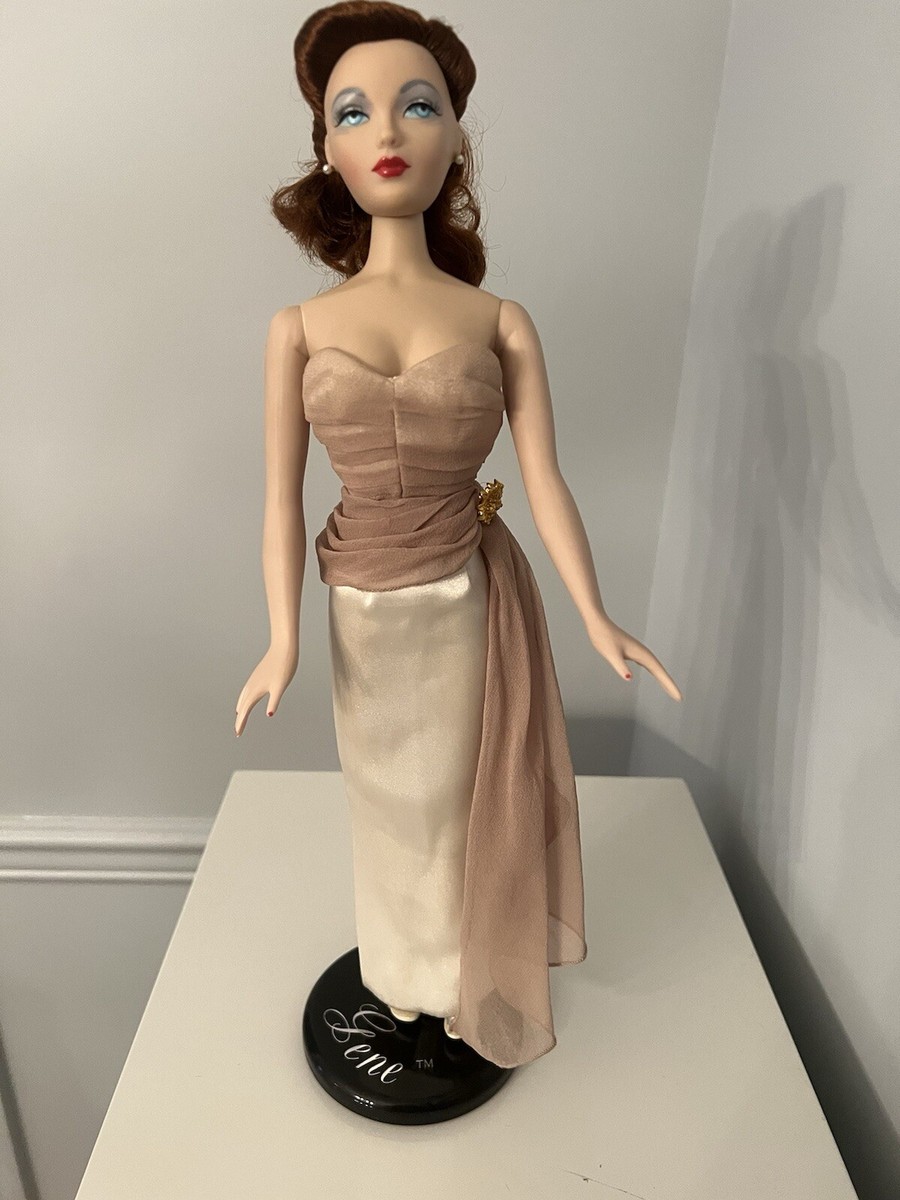 GENE DOLL COLLECTION: In great good All have most accessories