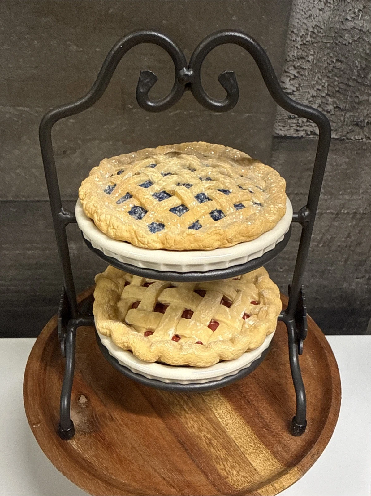 Longaberger JW Miniature Wrought Iron 2 Pie Stand With Faux Pies Pottery Dishes